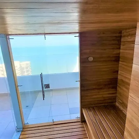 New, Spacious And Comfortable 3bd 1500 Sq Foot Ocean View 514 * Cartagena