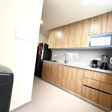 New, Spacious And Comfortable 3bd 1500 Sq Foot Ocean View 514 Cartagena